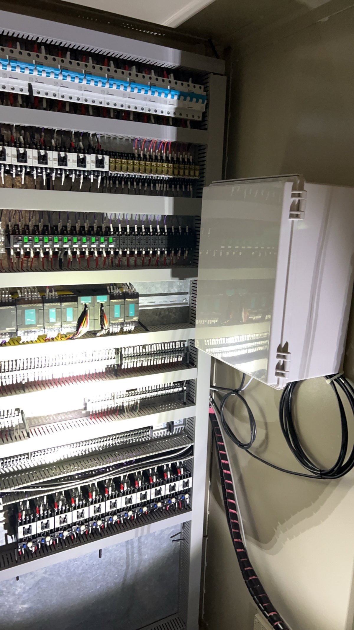 溫室監控系統-木耳溫室監測Line通報系統